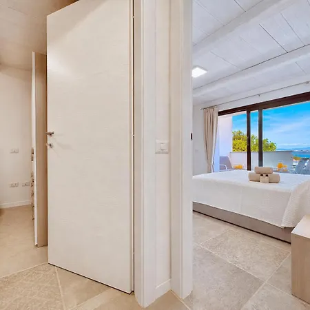 Renew Terrace Rb Two Bedroom 50m From The 펜션